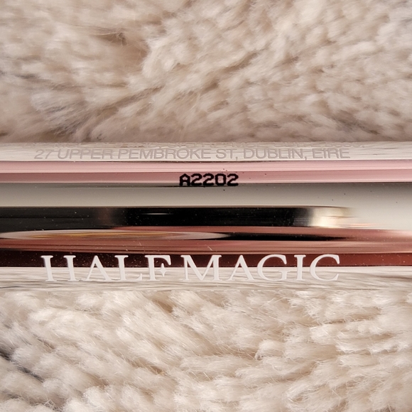 SCULPTITUDE 2-in-1 Lip Liner Watch Me Fly and Try to Stop Me - Half Magic - Picture 7 of 15